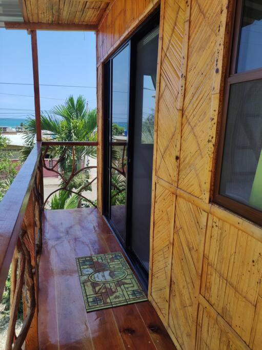Cayo Ecovillage Puerto Cayo Buitenkant foto