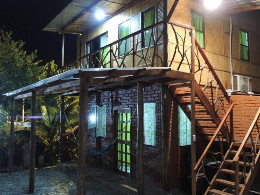 Cayo Ecovillage Puerto Cayo Buitenkant foto