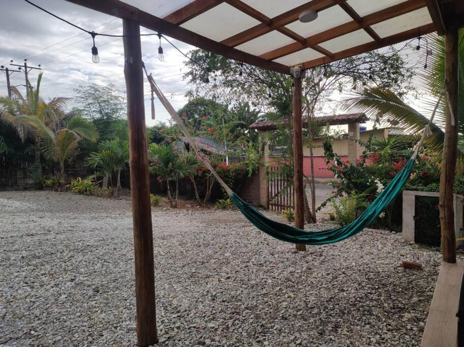 Cayo Ecovillage Puerto Cayo Buitenkant foto